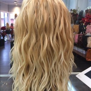 New Lacefront Bleach Blonde 16” Wig